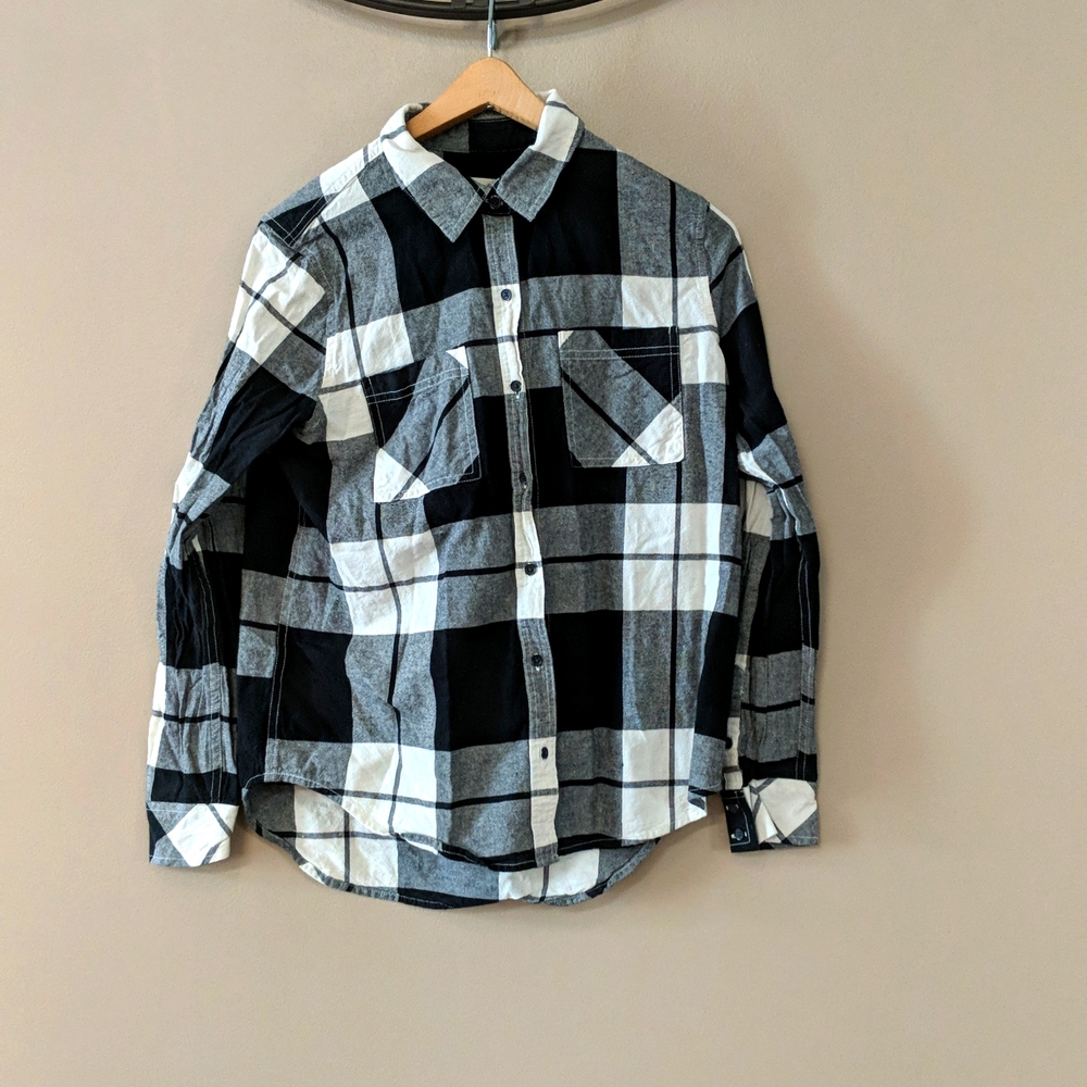 Universal Thread Sz S Black and White Flannel - Picture 1 of 7